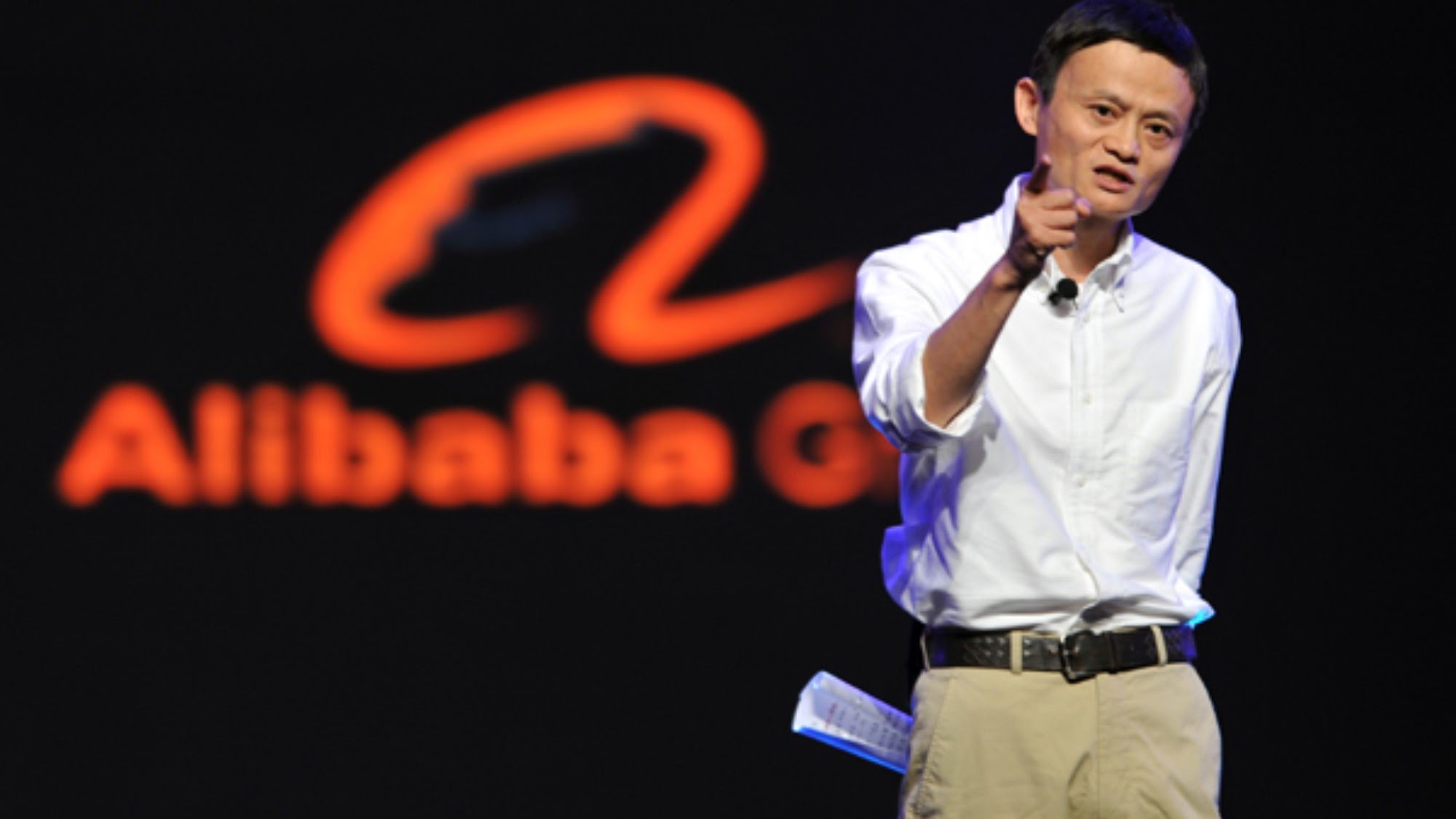 عملاق التجارة الإلكترونية الصيني Alibaba يستثمر ما يقارب 1.3 مليار دولار أمريكي في المتاجر التقليدية؟؟!!