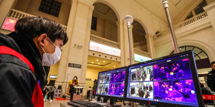 هل ينتقل كورونا عبر التسوق الإلكتروني للبضائع القادمة من الصين؟ | Tech Gigz - تيك كيكز