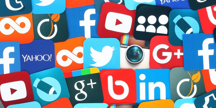 6 أشياء لا يجب عليك مشاركتها على مواقع التواصل الاجتماعي